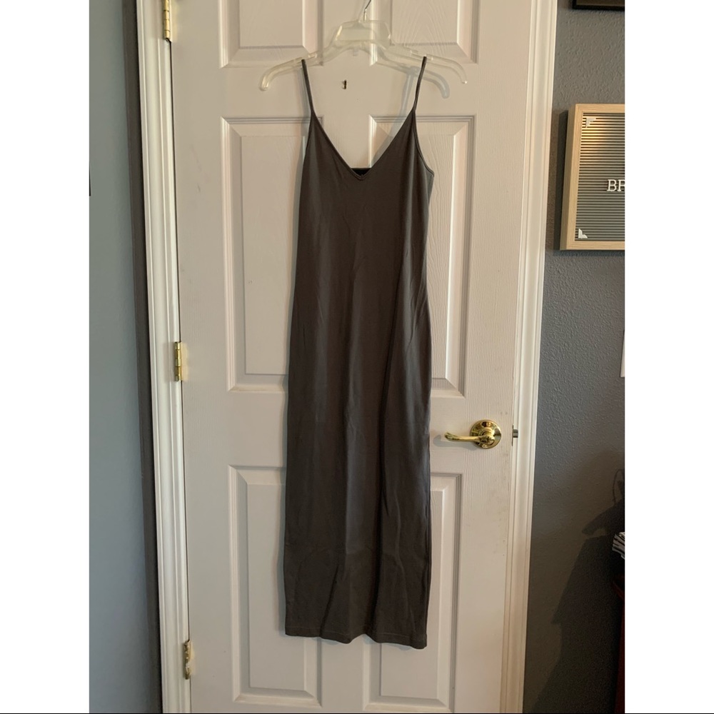 Linda Allard Ellen Tracy Maxi Dress